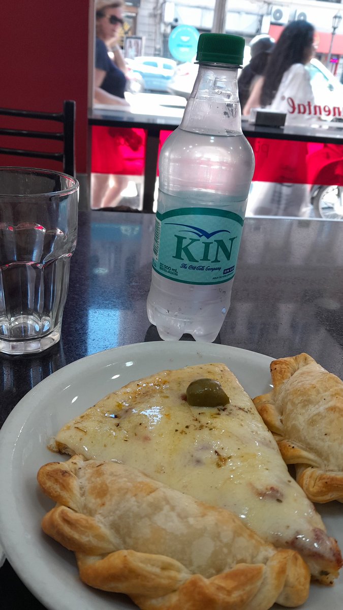 <a href="/La_Continental/">La Continental</a> 🍕