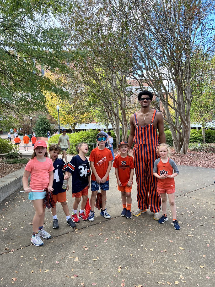 KranzClare's tweet photo. #WarEagle https://t.co/xp29rftH1u