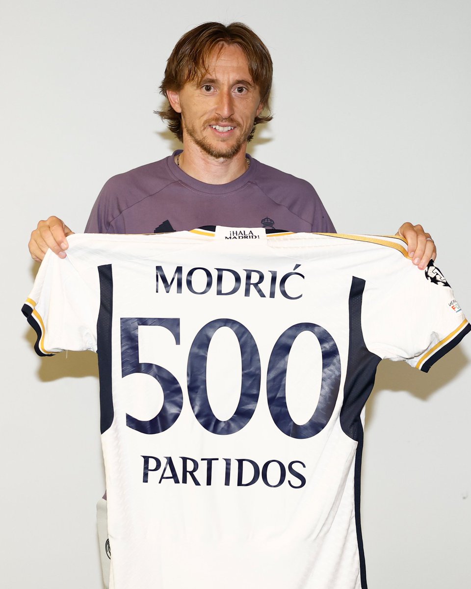 MadridXtra's tweet photo. 🗣 Luka Modrić: "500 games against Barcelona, we won and I was the captain. I can't ask for more. So special, everything. I don't think I'm aware of what I'm achieving in this club." https://t.co/DpNiIiLNqe