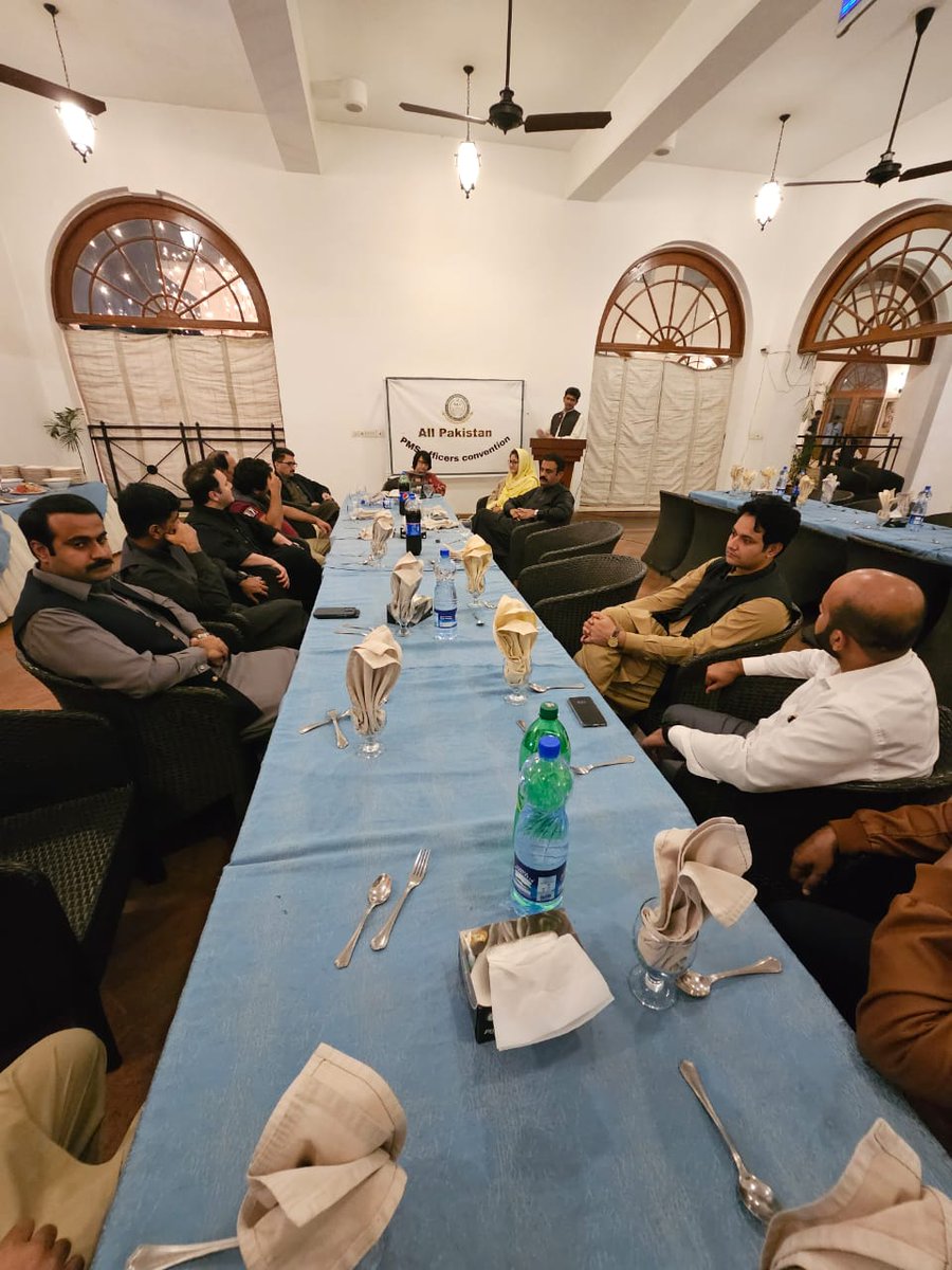 #Republicpolicy &amp; PMS officers held a session on #administrativefederalism 

Pakistan has yet to accomplish administrative part of federalism despite achieving fiscal &amp; legislative parts.

How can Federal Government appoint CS &amp; IG on provincial posts?

#civilservices