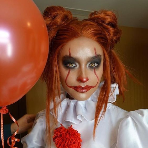 The prettiest Pennywise we've ever seen 🤡🎈

#Planetbeauty #Beautybabe #Beauty #Pennywise #IT #Clown #Scary #Movie #Halloween #Happyhalloween