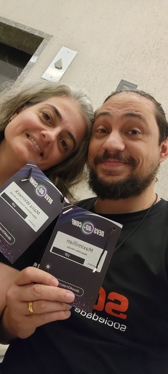 maxdearruda's tweet image. Com a esposa no #devs40mais Conf!!!