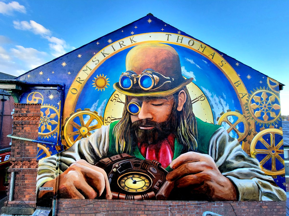 PaulCurtisArty's tweet image. Reminding you that the clocks go back tonight is a thinly veiled excuse to share this mural again. One of my personal favourites....

#clockmaker #ormskirk #clocks #paulcurtis #MURAL #streetart #art