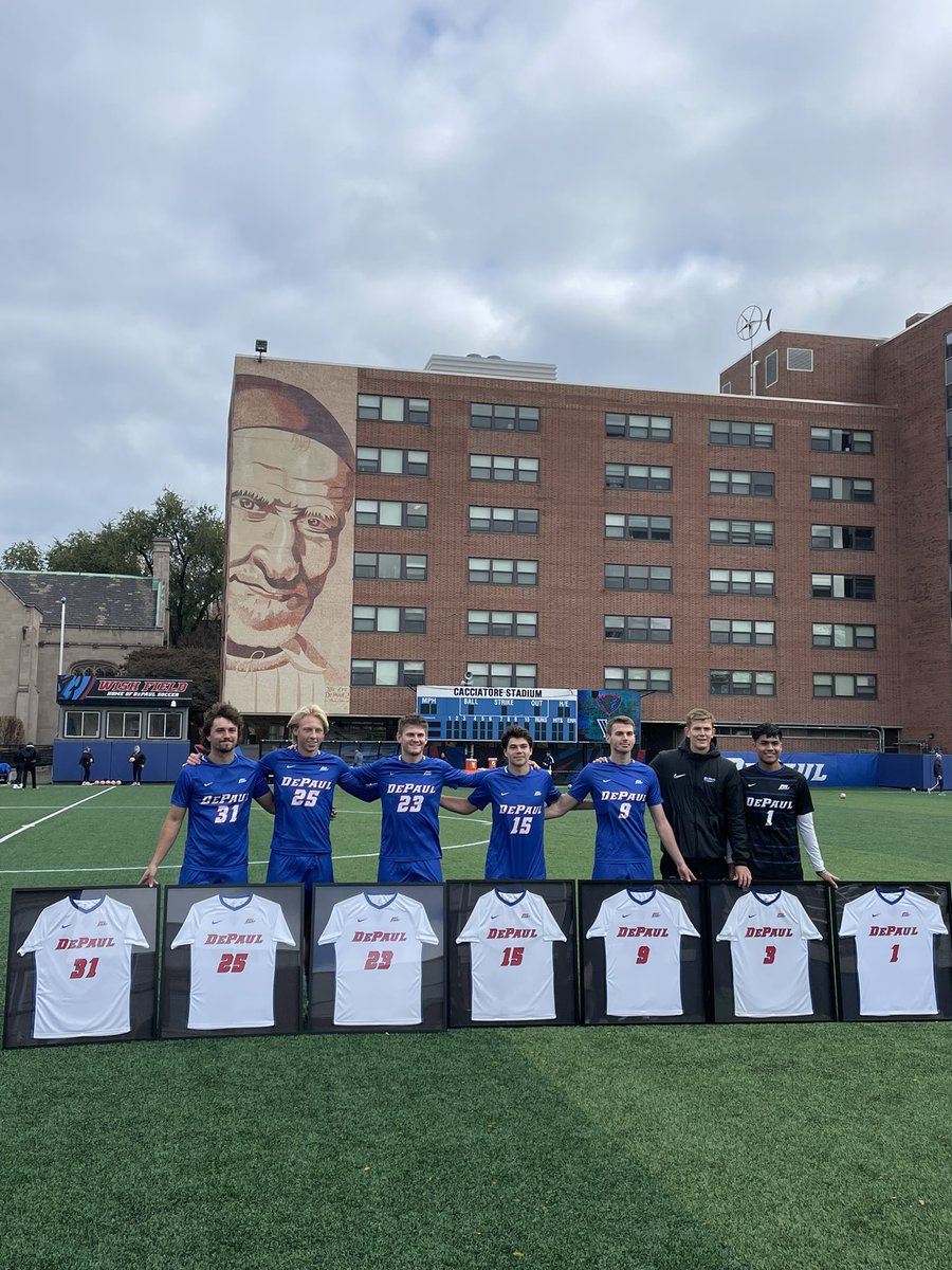 DePaulMSOC's tweet photo. Thank you, Seniors!

Let’s gooo Blue Demons

#BlueGrit 🔵😈 https://t.co/ZRFR12sYm1