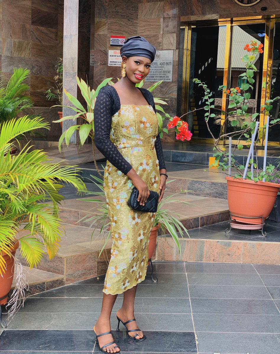 symplybie's tweet photo. Party guest🎉🎊

Turned up for my girl wedding party💗
#bridemaid https://t.co/BtQMGuXhnK