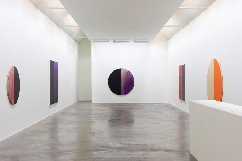 Callum Innes' exhibition at Kerlin Gallery asks us to think about painting in the most profound ways. Join Innes and Fiona Bradley in conversation Friday 10th at 5pm #dublingalleryweekend  🎨 #StSebastian #ArtInDublin'