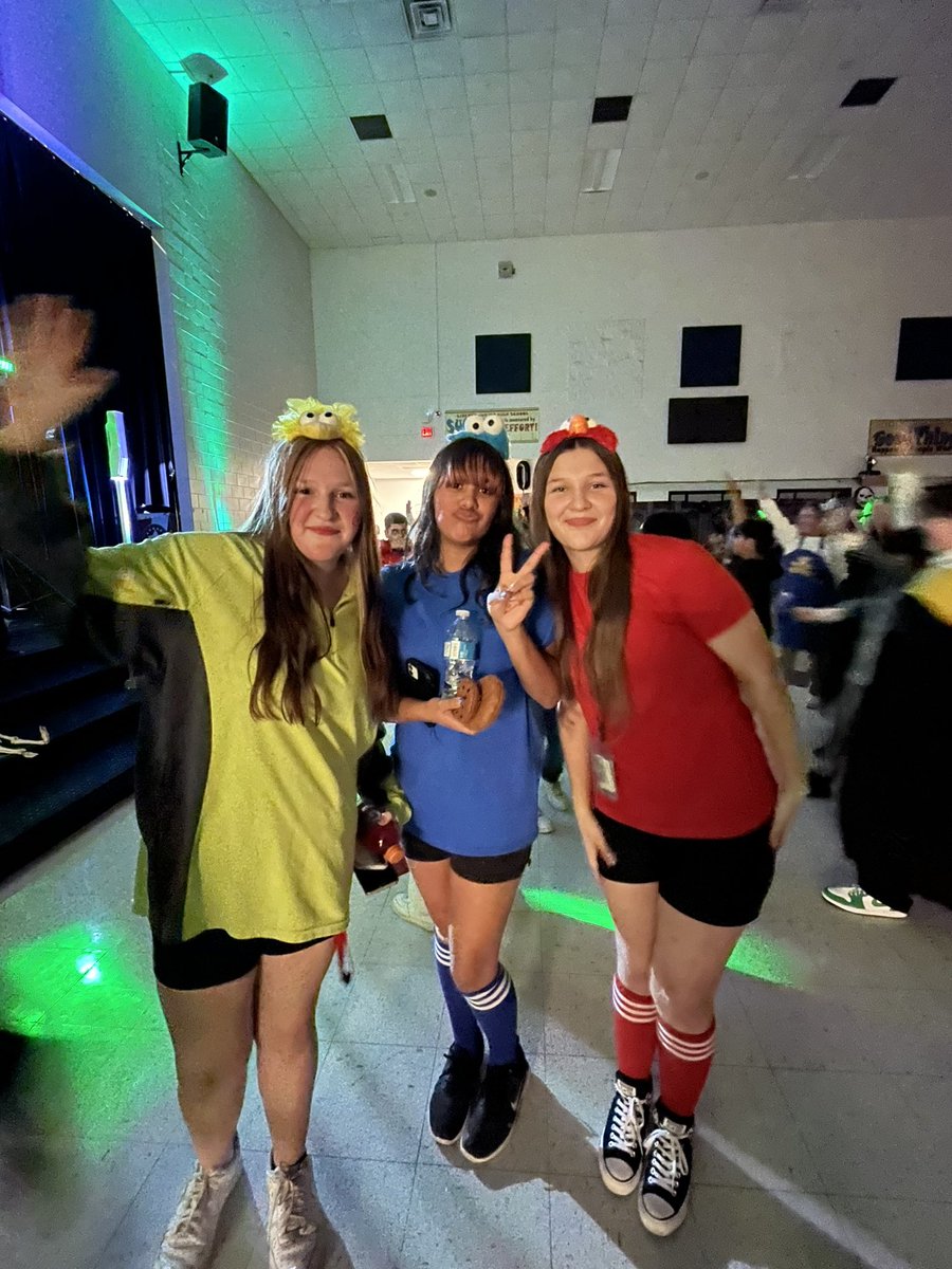 Meghan Sullivan tweet media