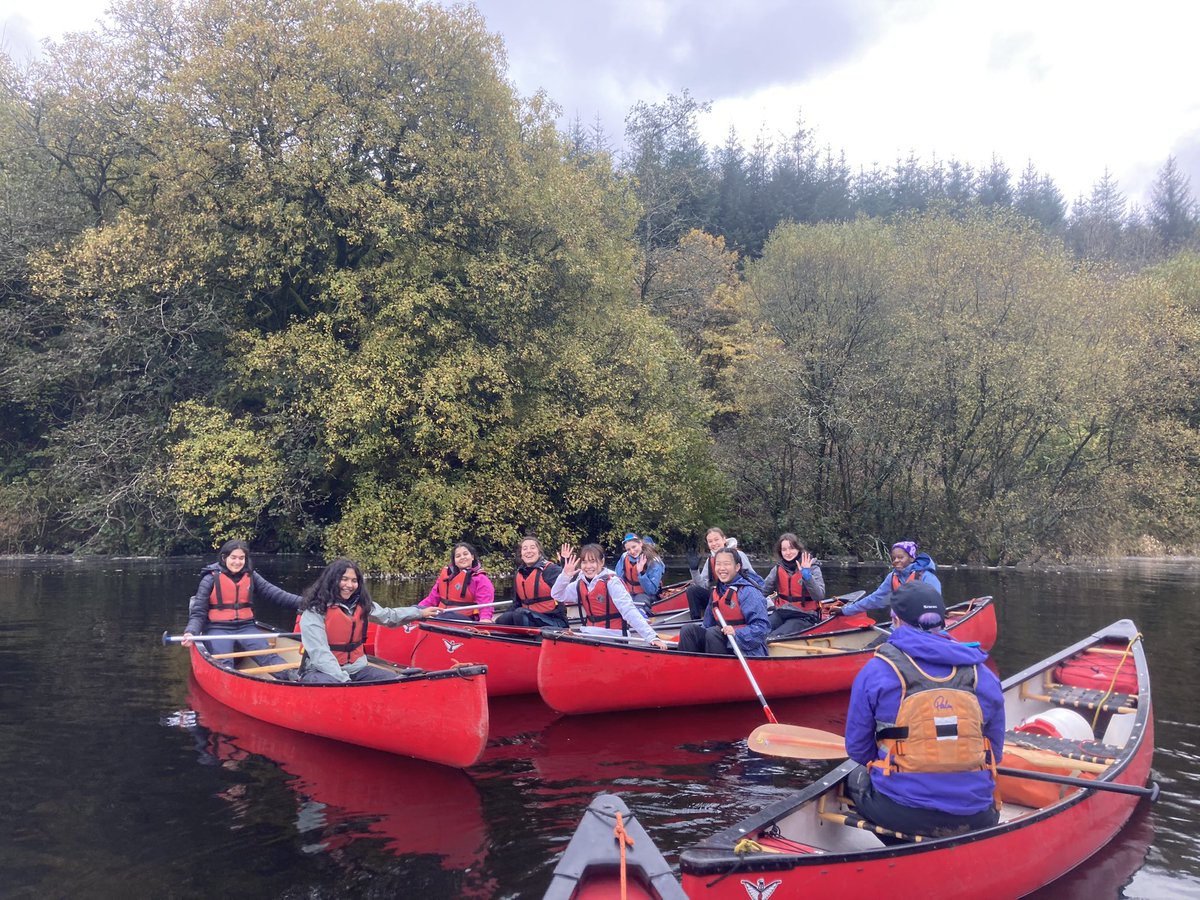 Gold DofE Expedition Training off to a good start. Canoe skills and hill skills developing nicely. @theabbeyschool @DofESouthEast