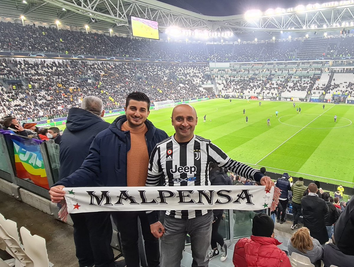 robert16081969's tweet photo. Sola non ti lascio mai
#MatchDay
#SerieATIM
#AllianzStadium
#JuveHellas #JuveVerona #JOFC #JOFCMXP #FinoAllaFine #ForzaJuve https://t.co/BHfwEz8vP3