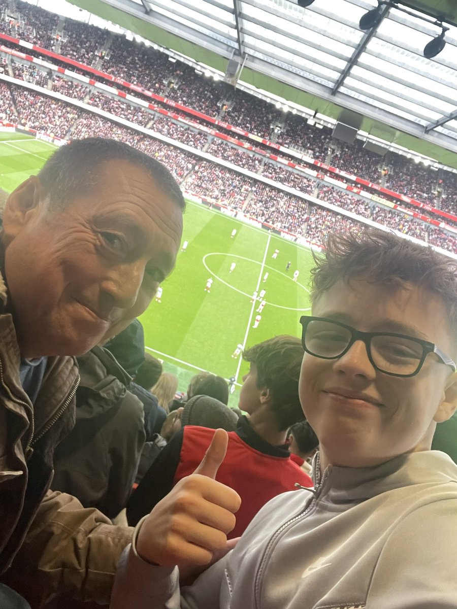Took my son to Emirates today for his 1st ever home game! 5-0 what a result ❤️