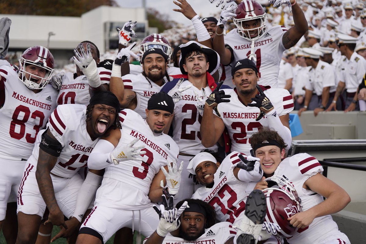 Whole squad lit 🔥 

#Flagship 🚩