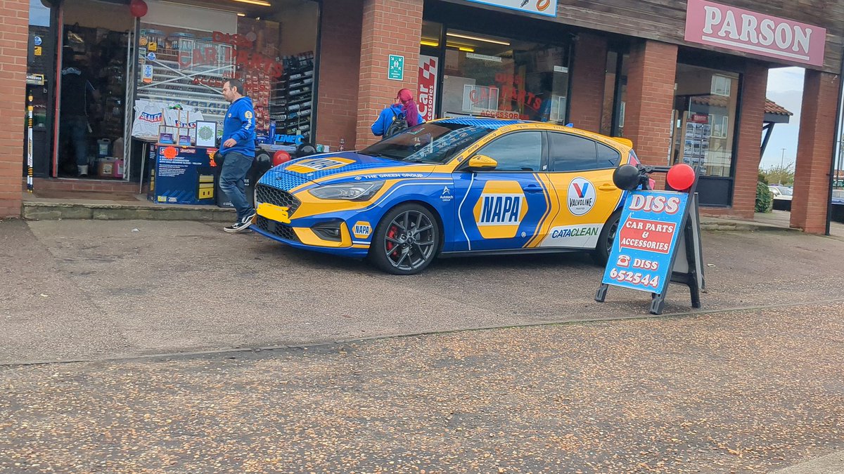coolkittten14's tweet photo. @naparacinguk #ISPYNAPA spotted one in Diss, Norfolk https://t.co/GixzsWEaKk