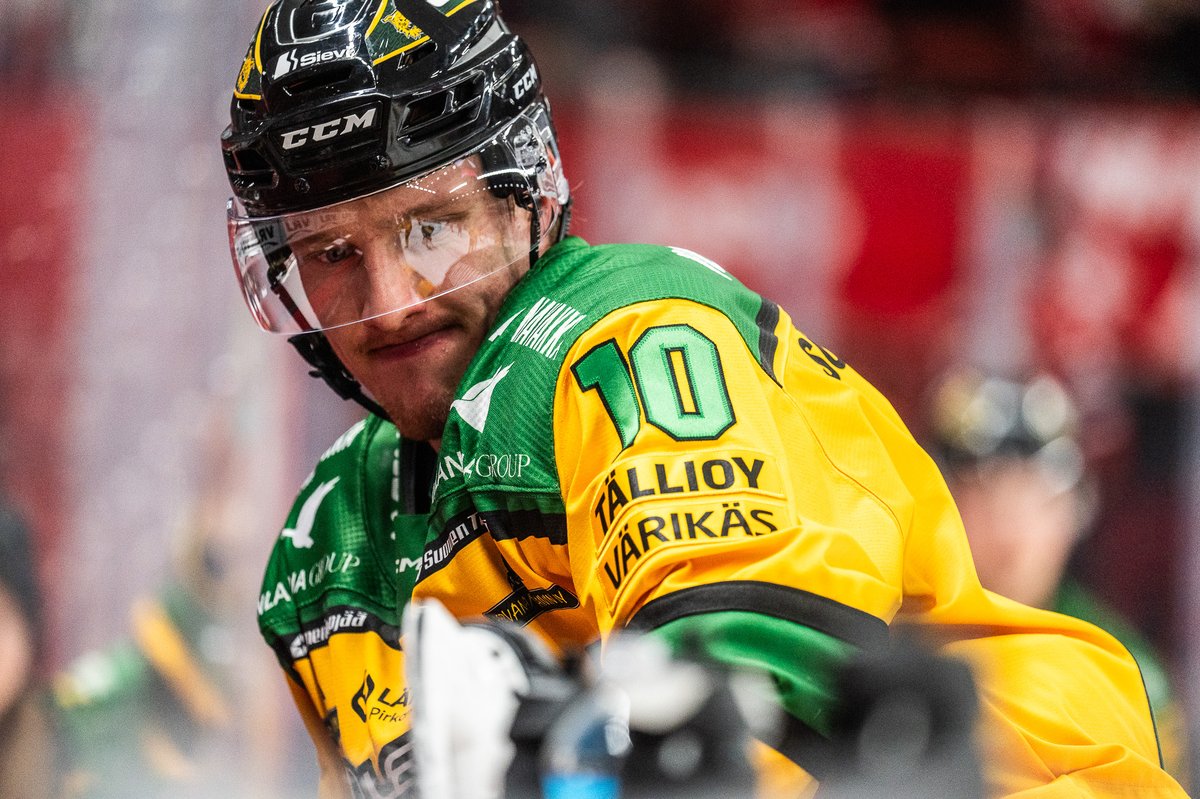 ilveshockey's tweet photo. 🔥 HIFK–ILVES 🔥

🎙️ https://t.co/qDurOWprPZ
📺 MTV Katsomo+

#Ilves #Liiga https://t.co/Ouuxt2RPpZ