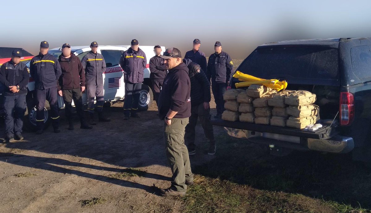 tipofthespear42's tweet photo. Another great mission of training, advising, and equipping and another bunch of CEIA detectors donated. Our mission and this equipment is only possible because of all the support we've received. Visit https://t.co/MvieqDPXRW to see how you can help with our mission of supplying the best demining equipment to these Ukrainian hero's who risk their lives daily so people can start to rebuild their lives and not have to live in fear of their next step. Saving Limbs and Lives