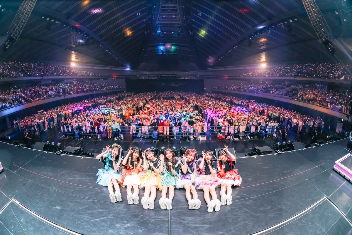 JAPAN TOUR FINAL公演集合写真】 10/28(土) 東京体育館 《FRUITS