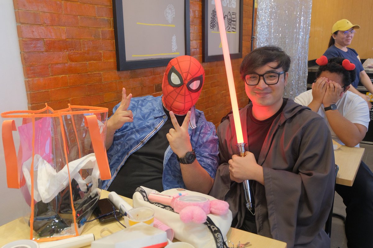 ONCEofCebu's tweet photo. Some of the Best Halloween Costumes by #OnceofCebu during our #8thonthe28th TWICE's 8th Anniversary Event 🍭
🍭 Witch and Fairy God Mother
🍭 Spiderman (Ned) and Anakin
🍭 Spiderman and Maleficent
🍭 Carebear, Spider Gwen, and Velma https://t.co/qbWbuV8Cjv