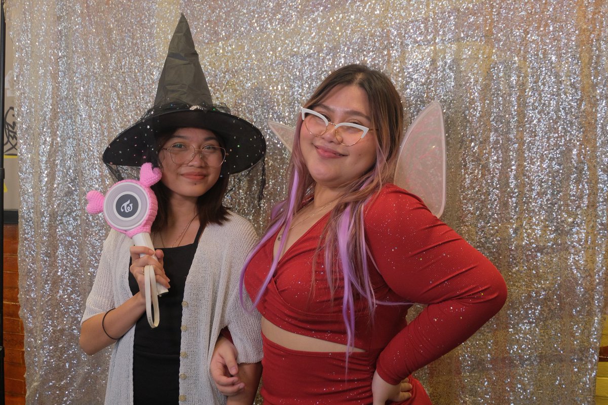 ONCEofCebu's tweet photo. Some of the Best Halloween Costumes by #OnceofCebu during our #8thonthe28th TWICE's 8th Anniversary Event 🍭
🍭 Witch and Fairy God Mother
🍭 Spiderman (Ned) and Anakin
🍭 Spiderman and Maleficent
🍭 Carebear, Spider Gwen, and Velma https://t.co/qbWbuV8Cjv