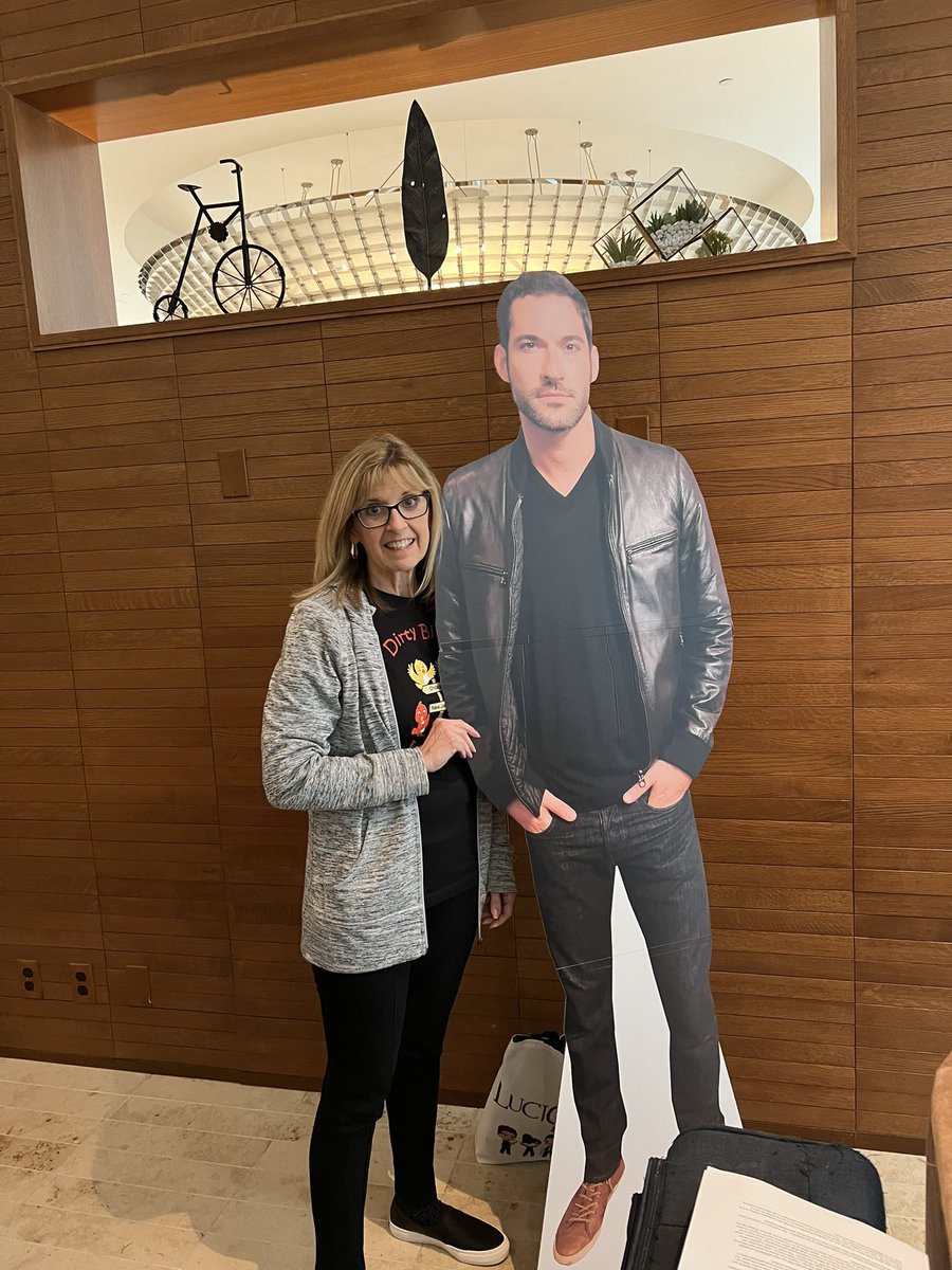 LindaDeSimone's tweet photo. Can’t have a heaven and hell convention without the devil. #FlatTom https://t.co/TOvS3WPTiv