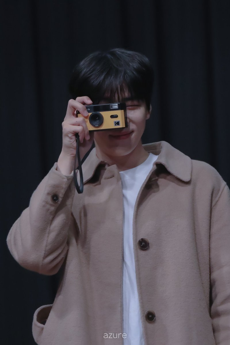 azure_jc's tweet photo. [HQ] 231028 위드뮤 대면팬싸
📷 오랜만에 본 아기
여전히 너무 이뻐❤️

#재찬 #JAECHAN #DKZ재찬 https://t.co/kpKES7noyC