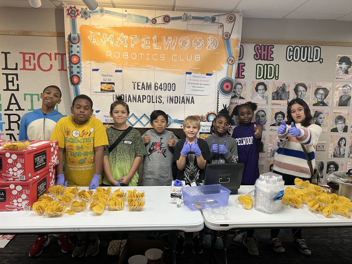 MaryMason6's tweet image. Chapelwood robotics is ready to serve some tasty nachos at the Chapelwood Fall Festival. Come join in on the fun activities from 10-1 today.  @CWChamps #wearewayne