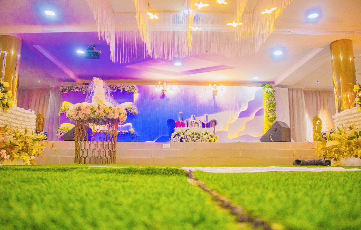 Our hall speaks an excellent culture, elegance and versatility, perfect for weddings, conferences, or any special occasion. 

#eventhall #hospitality #eventhall #villamarina #cultureofexcellence #eketevent #akwaibomwedding