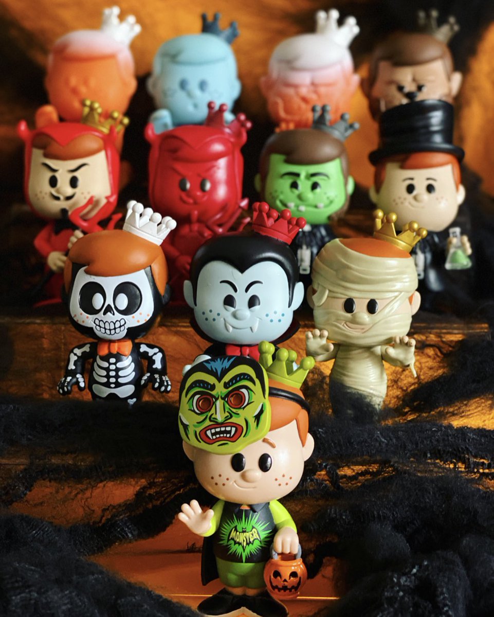 #PopTwinsTuesday LOVES #FunkoSodaSaturday 🎃👀😱👀🎃 @OriginalFunko #Funkoween #FunkoSoda