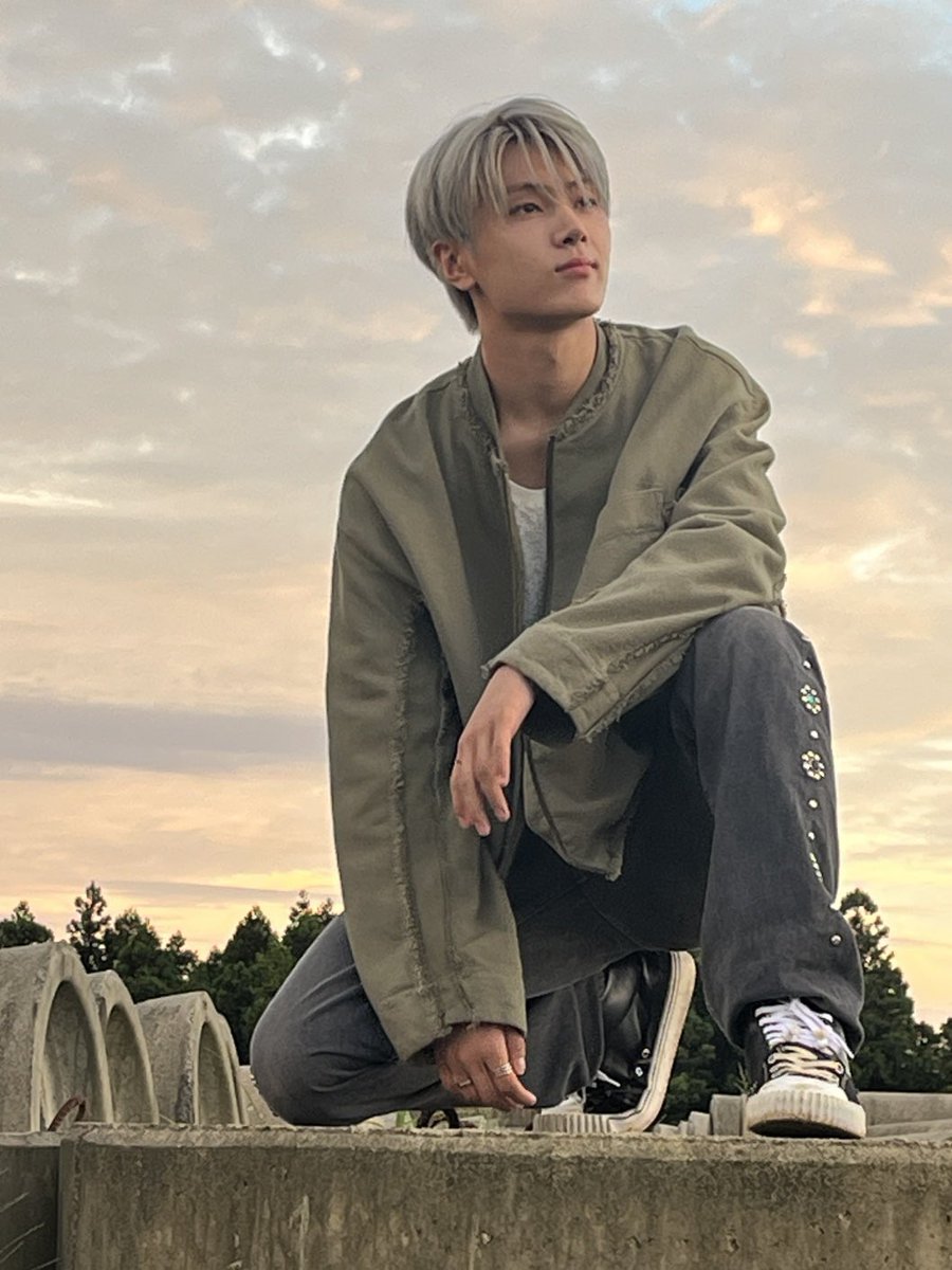 jaygyuleo's tweet image. youth of you and me 😗💗