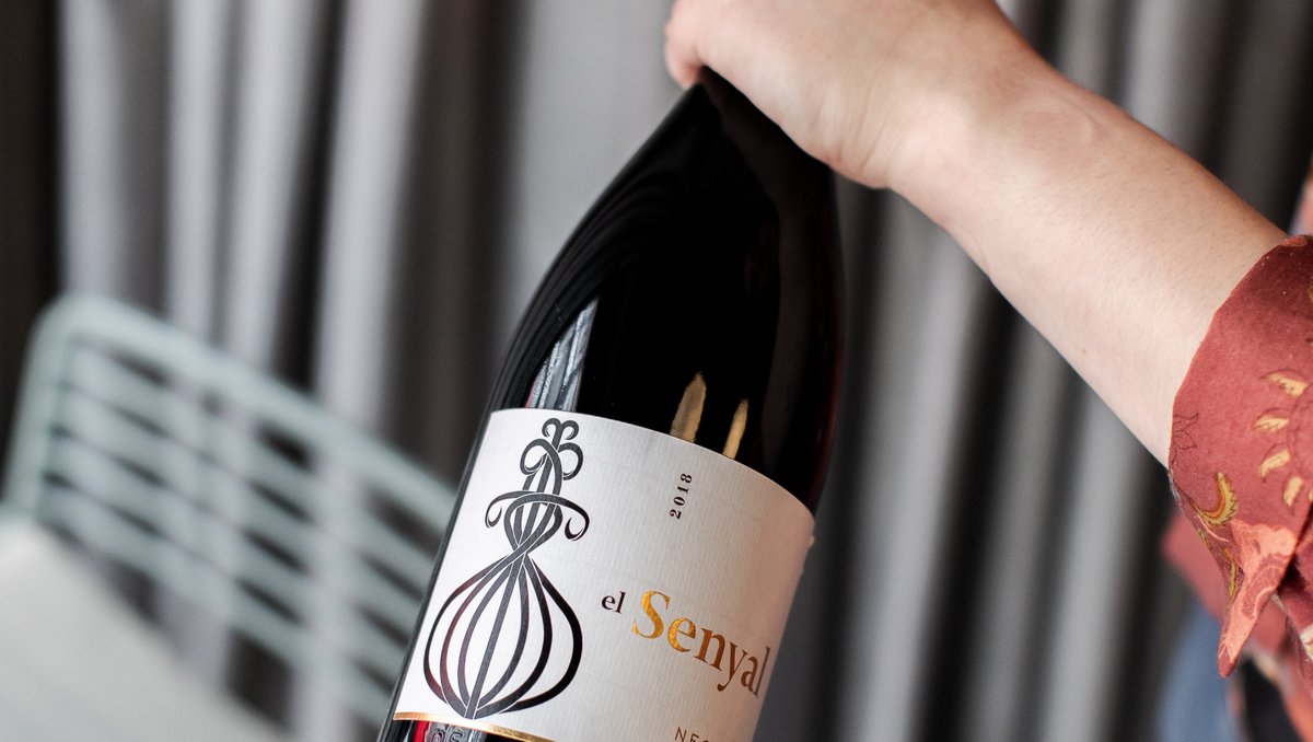 TastCatala's tweet photo. Wine Club at Tast is back!🍷🤩⁠
⁠
Our third session: 'Wine Basics' will be on the 9th of November at 18:30.⁠

Get your tickets &amp; more info now via: https://t.co/z2LpTghfCu https://t.co/63is86wmw9