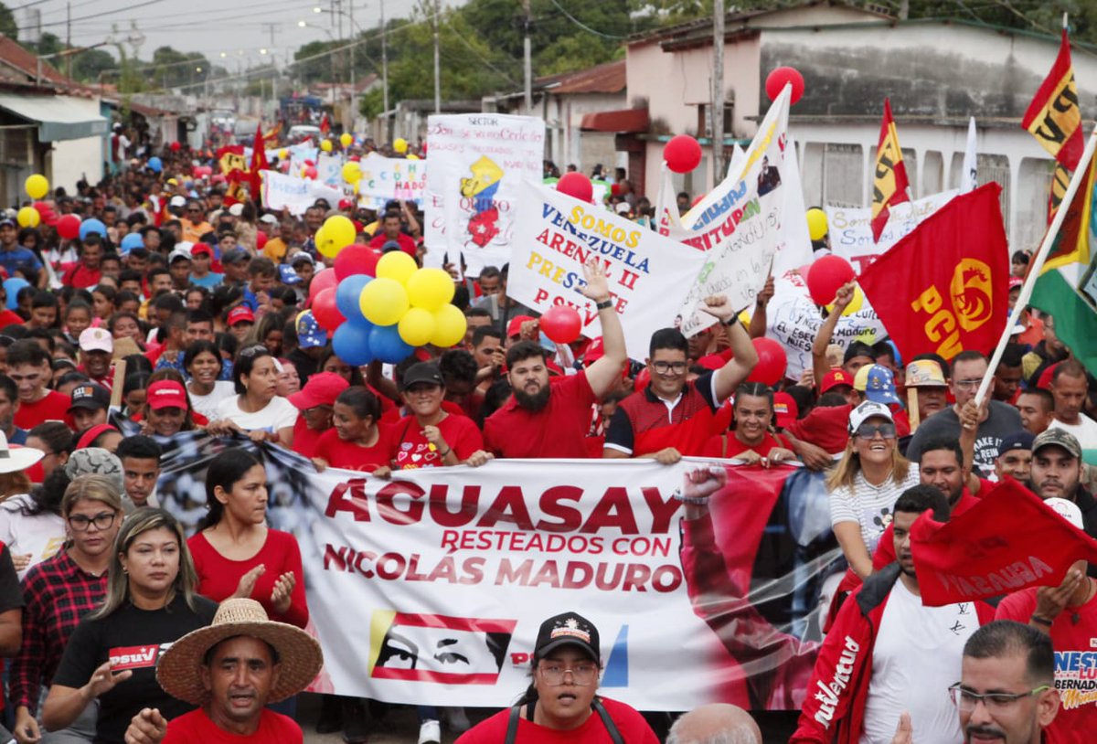 PartidoPSUV's tweet photo. En Monagas: Multitudinaria marcha desbordó las calles de Aguasay en apoyo al presidente Nicolás Maduro Moros
https://t.co/Fbs3QDovnW https://t.co/x1BiuyEHDj
