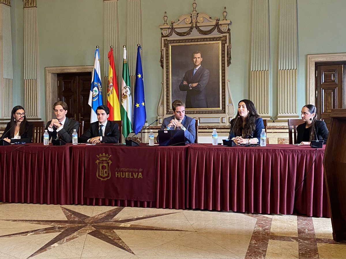 14 años después. Un sueño, una realidad lograda. Tener el honor y el privilegio de asistir al Congreso del <a href="/CONEDE/">CONEDE</a> en el que una Junta excepcional concluye su tarea y una nueva Junta recoge el testigo. Muchas gracias por todo lo que hacéis día a día por el #Derecho en España.