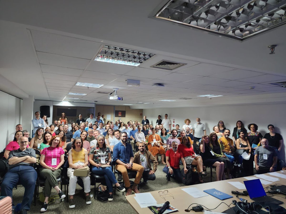 ppgcinufrgs's tweet photo. Seminário de meio termo da área de comunicação e informação da capes.
#ppgcin #ufrgs https://t.co/6OOIE3fhZU