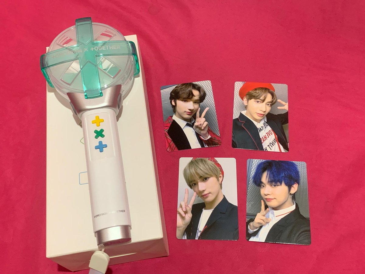 ck__304's tweet photo. WTS LIGHTSTICK TXT [MOABONG] 
fullset &amp; goodcon (-mpc soobin)
baru satu kali pakai waktu konser kemarin
500k
🏠Cilegon-Banten
🍊only
[dm for detail]
🧸HELP LIKE/RT Y'ALL🧸
#wtsmoabong #txt #TOMORROW_X_TOGETHER https://t.co/AbxOxZtWeJ