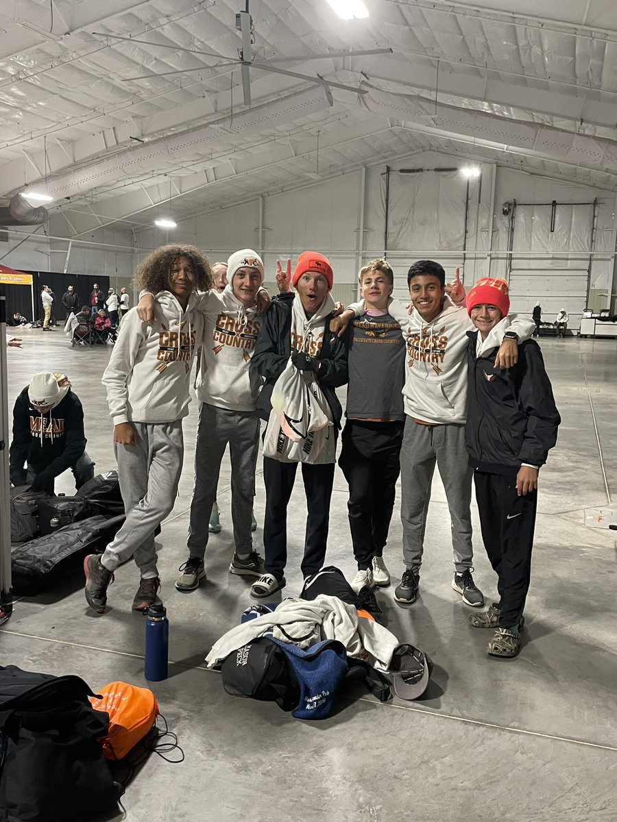 Mead XC & Track tweet media