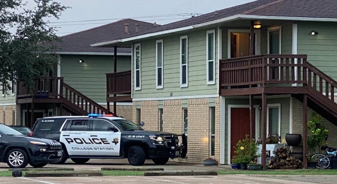 RustySuretteTV's tweet photo. 🚨UPDATE on the search warrant on San Pedro Friday morning in College Station. I’ve learned a 27-year-old man as arrested on possession of marijuana charges. https://t.co/o30EFc2v8u