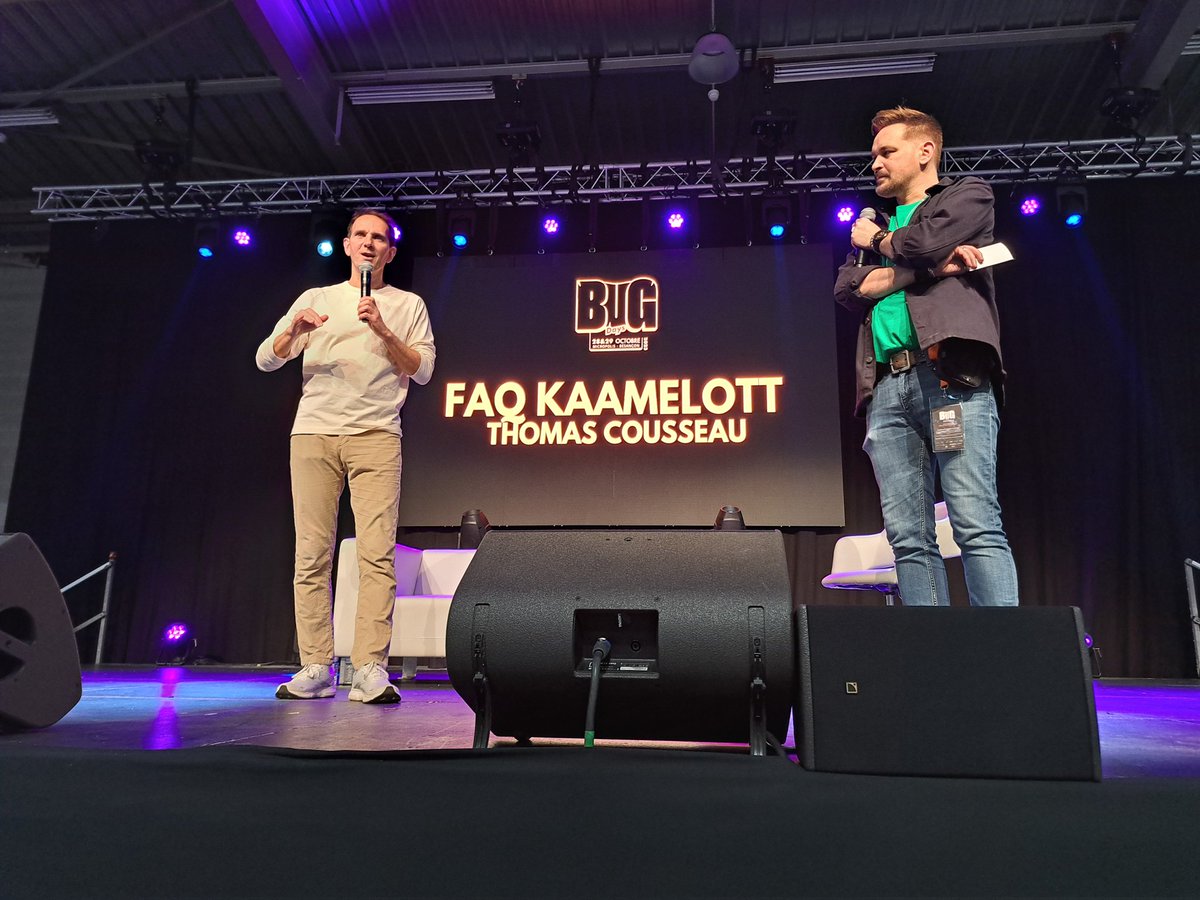 BUG_Days's tweet photo. Thomas Cousseau en direct de la scène pour sa FAQ 🤩

#Kaamelott #BUGDays https://t.co/HClUKN7JYl