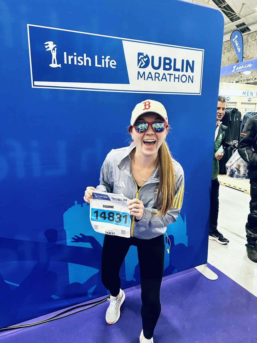 Suzzz225's tweet photo. Hey @dublinmarathon Iβm cominβ for ya tomorrow for marathon #30 ππΌββοΈ #dublinmarathon #dirtythirty #marathonrunning #runningaround https://t.co/Wg0yrAXaDb