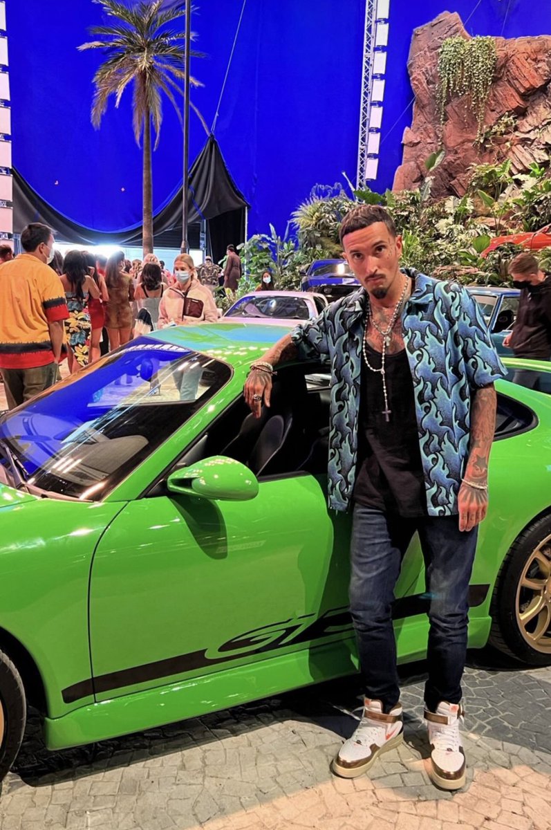 matti_life's tweet photo. 愛車とワイスピのディオゴとこんな感じで写真撮れる機会はOn Fleek FEST 2023 大分会場だけ！
⚠️車両エントリーは10月31日締切⚠️

イベント詳細はこちら
https://t.co/FvbWLyxaGs https://t.co/yNs6v1NQFi