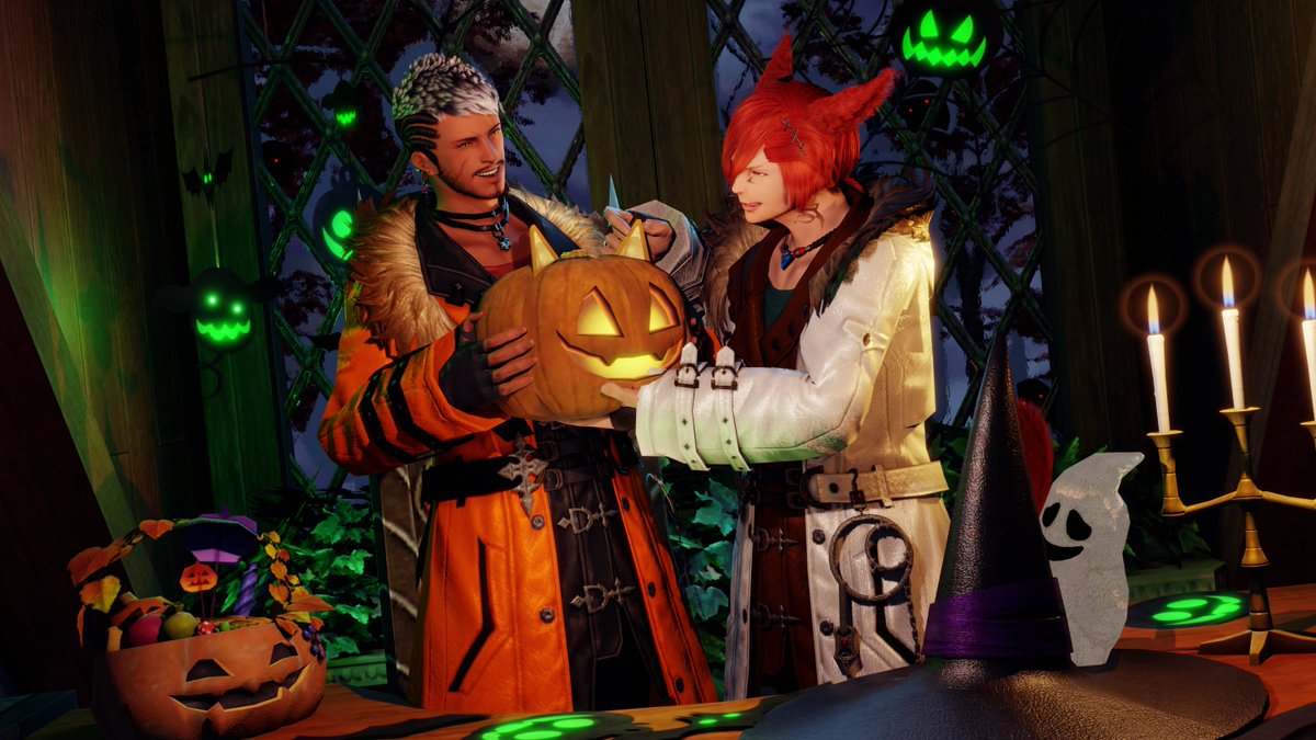 Vikko and G'raha celebrating All Saints Wake 🥰🎃