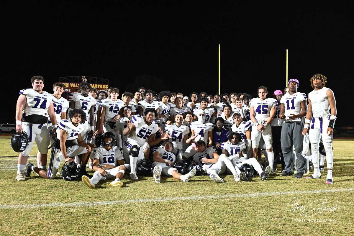 PR_SportsPhotos's tweet photo. Last regular season game for @PorterRidgeFB and they come away with a big win over rival Sun Valley, 38-21.  Next up, Round 1 playoffs.  See 🏈 game pics at: https://t.co/nc0p52QT7W  @prhs_athletics @UCNCFootball @PorterRidgeFB https://t.co/9I5upkUtJL