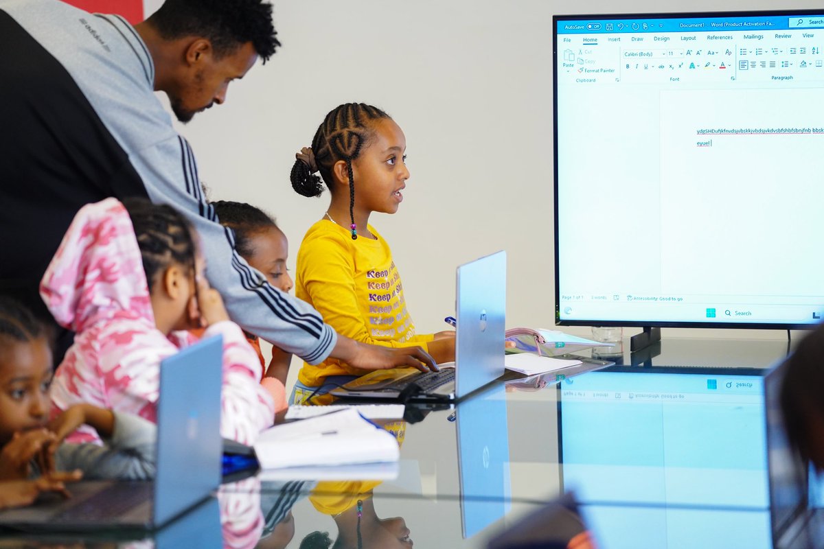 DanEnergyET's tweet photo. Learning Coding: Youth discovering possibilities! #SatCoding @DanEnergyET https://t.co/XAyOcbuDO2