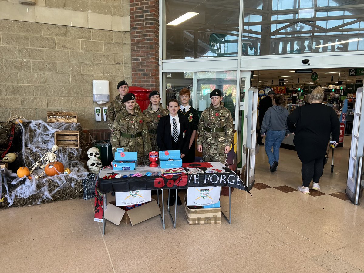 SMIHeath's tweet photo. First Day of Poppy Selling https://t.co/7VHWW7DLRm