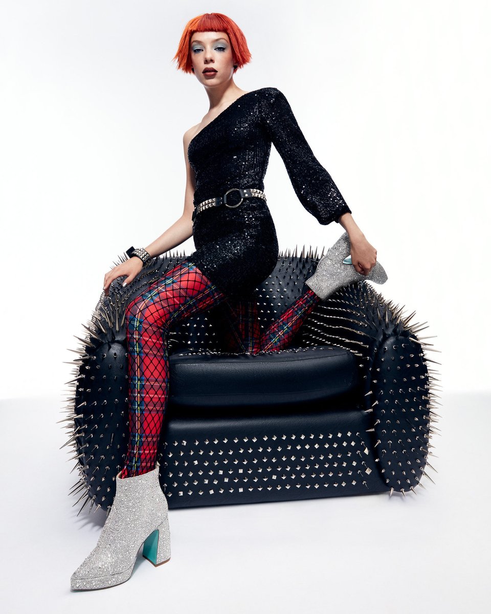 Betsey Johnson tweet media