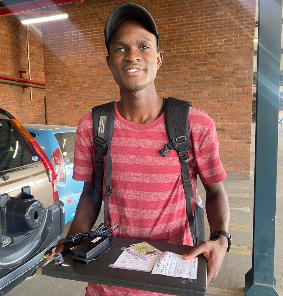 agallantsoldier's tweet image. From a desire to a written prayer point...from a prayer point to an answered prayer. God moved elements and through @hatiperi_wacho and @thegiverzim (Anonymous), I received my heart&apos;s desire. I am grateful, may God enlarge your territories. Komborerwai naShe!! 

#passitforward