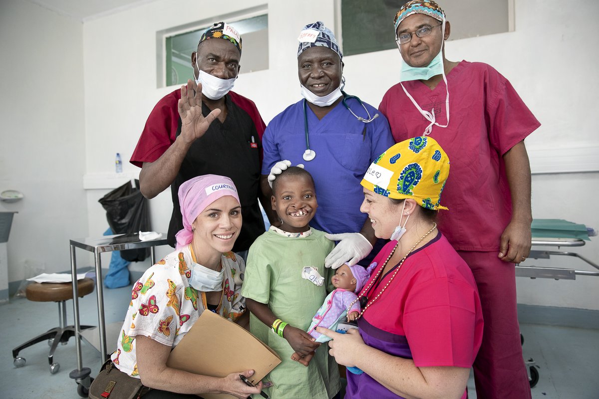 operationsmile's tweet photo. On #MakeaDifferenceDay, join us in making an impact on the lives of children with #cleftconditions. We're not just changing smiles; we're providing #comprehensivecare that transforms futures and changes our patients' lives. Your support and kindness can make all the difference! https://t.co/Z8VuJSEpNB