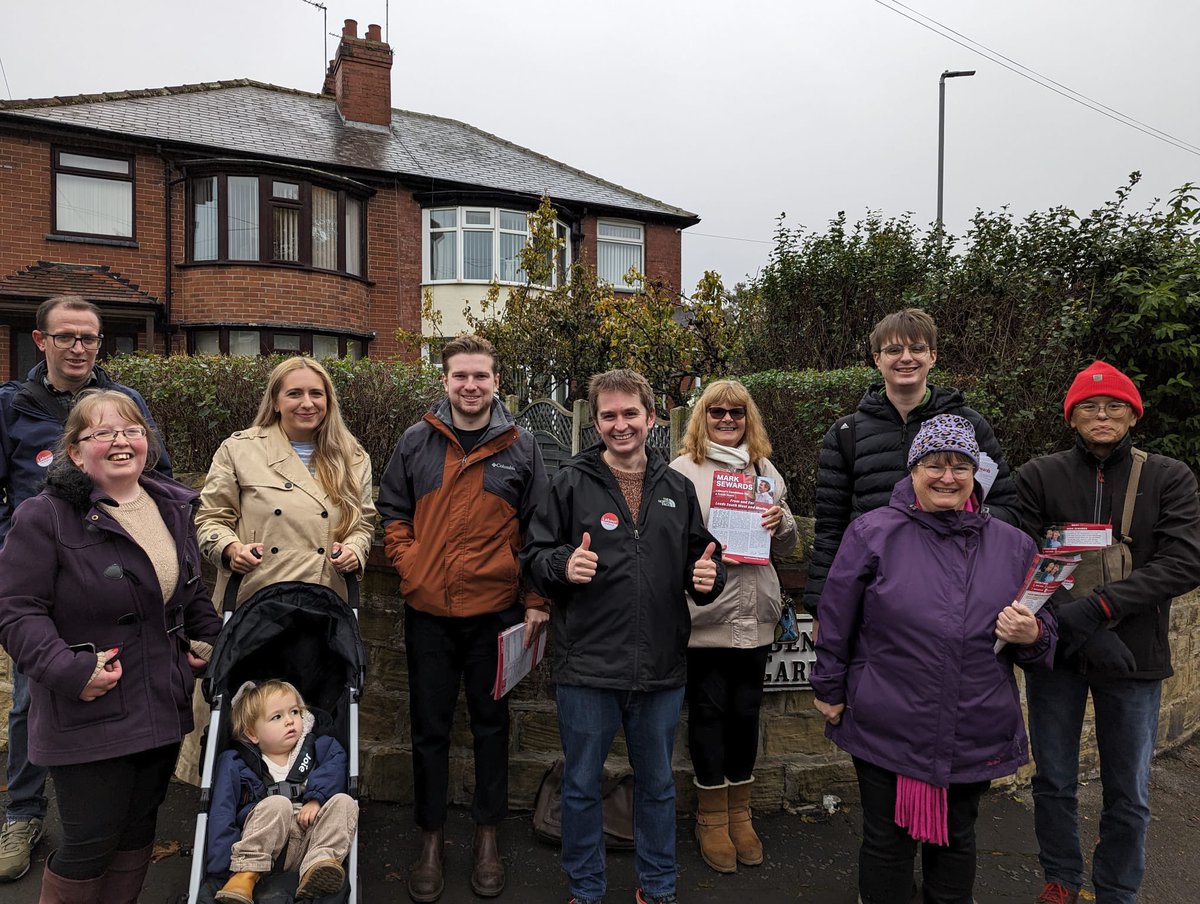 What a team! Thank you to everyone who spoke with our Labour volunteers in Wortley this afternoon. Spirits were very high following excellent the 4-1 win for #lufc