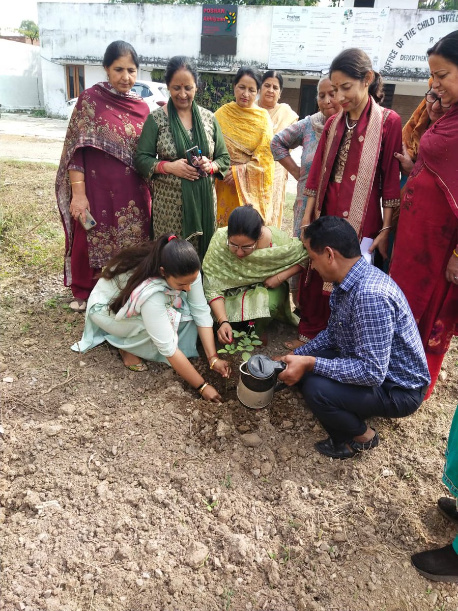 cdporspura's tweet photo. Plantation drive and pledge taking on UT Foundation day was held today at CDPO office R.S.Pura,Jammu
#UTFOUNDATION DAY
#JKPRIDE
#JKTOWRADS TRANSPARENCY
#POVERTYFREEJK
#UNITYINDIVERSITY
@dmjammuofficial @JkicdsMission @diprjk @infjammu https://t.co/snqVORmMEG