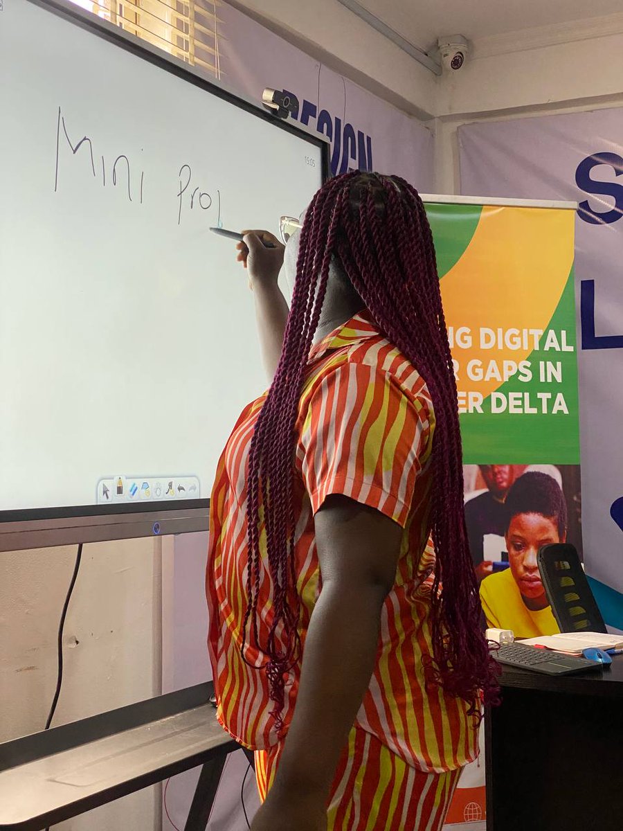 MmeyeneVictory's tweet image. We are already 6 weeks into the Digital Marketing training program with @SDNNigerDelta and @SpitalLabs Reducing the Digital Gender Gaps in Niger Delta Project.

It&apos;s hasn&apos;t been a journey of ease. We keep thriving and pushing.

We Do HARD THINGS 

 #spitallabs #digitalmarketing