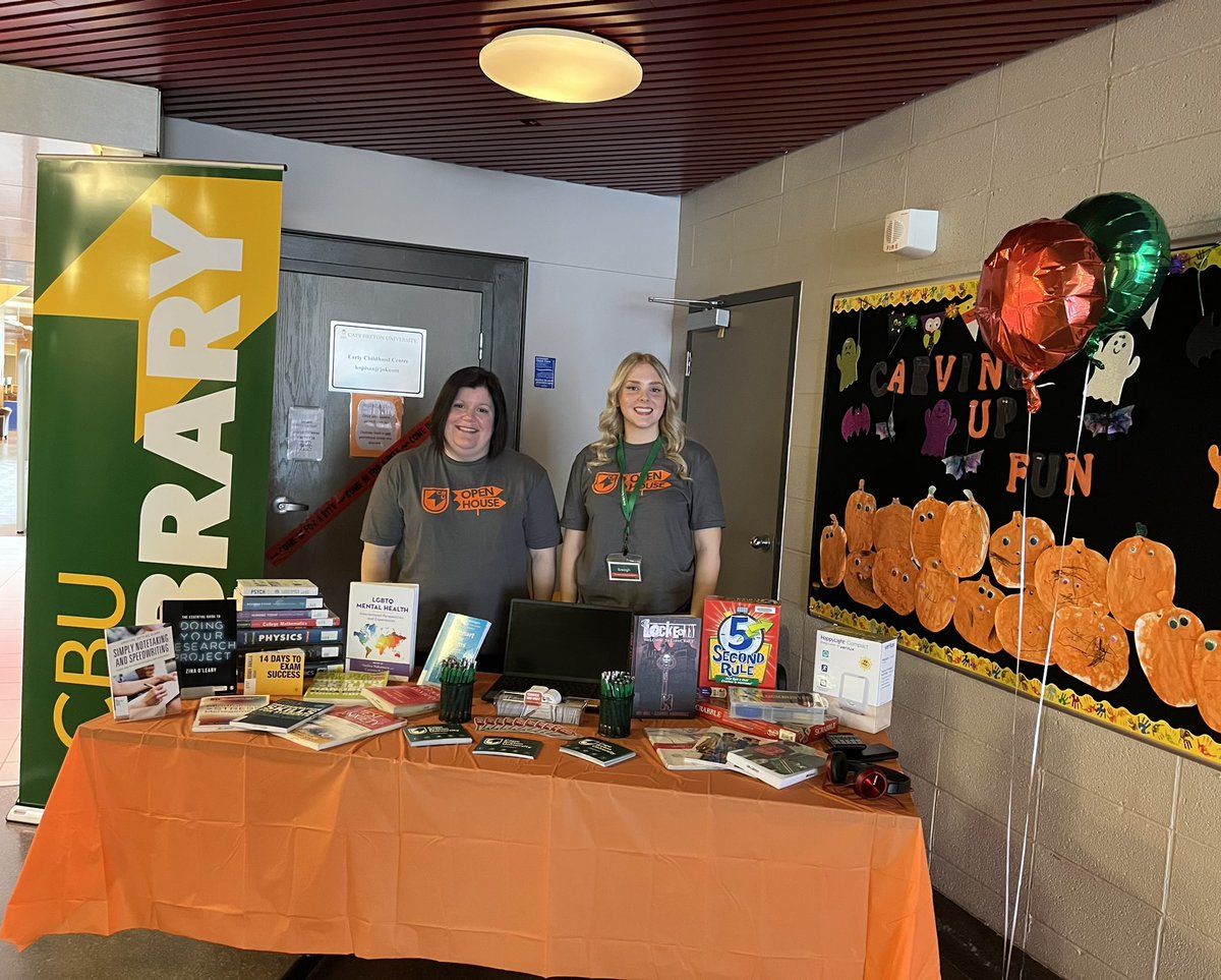 CBU_library's tweet image. We are ready for the @cbuniversity Open House! Stop by and visit @CBU_library. #OpenHouseDay  #LibraryInfo #LibrarySwag #CBULibrary #CheckUsOut 📚🔍