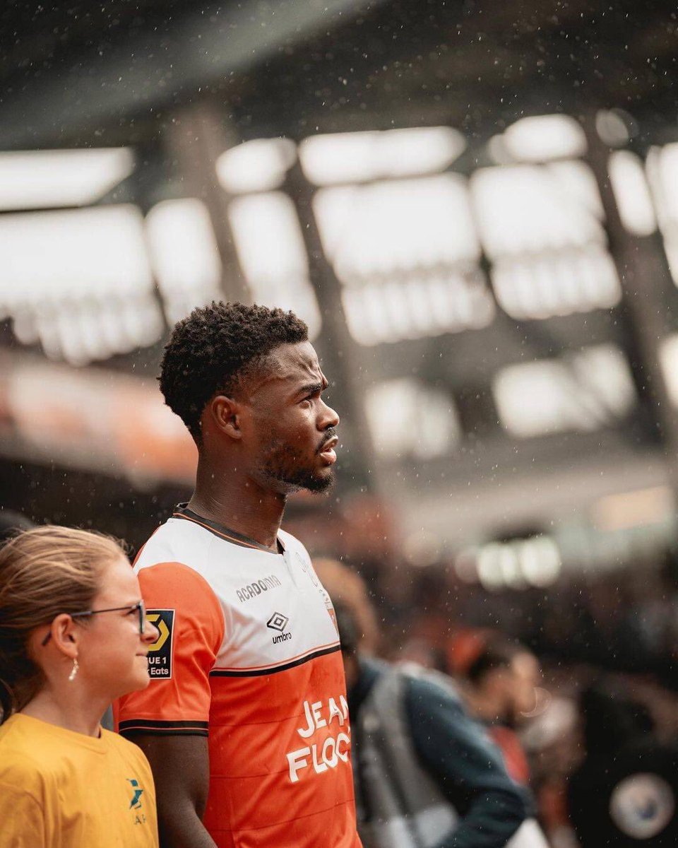 LnFoot's tweet image. Darling Yongwa une fois de plus titulaire avec @FCLorient 

Les merlus se déplacent cet après-midi sur la pelouse du @StadeReimse et l’international camerounais a de plus en plus la confiance du coach puisqu’il n’hésite pas à le titulariser

#lorientfc  #ligue1ubereats