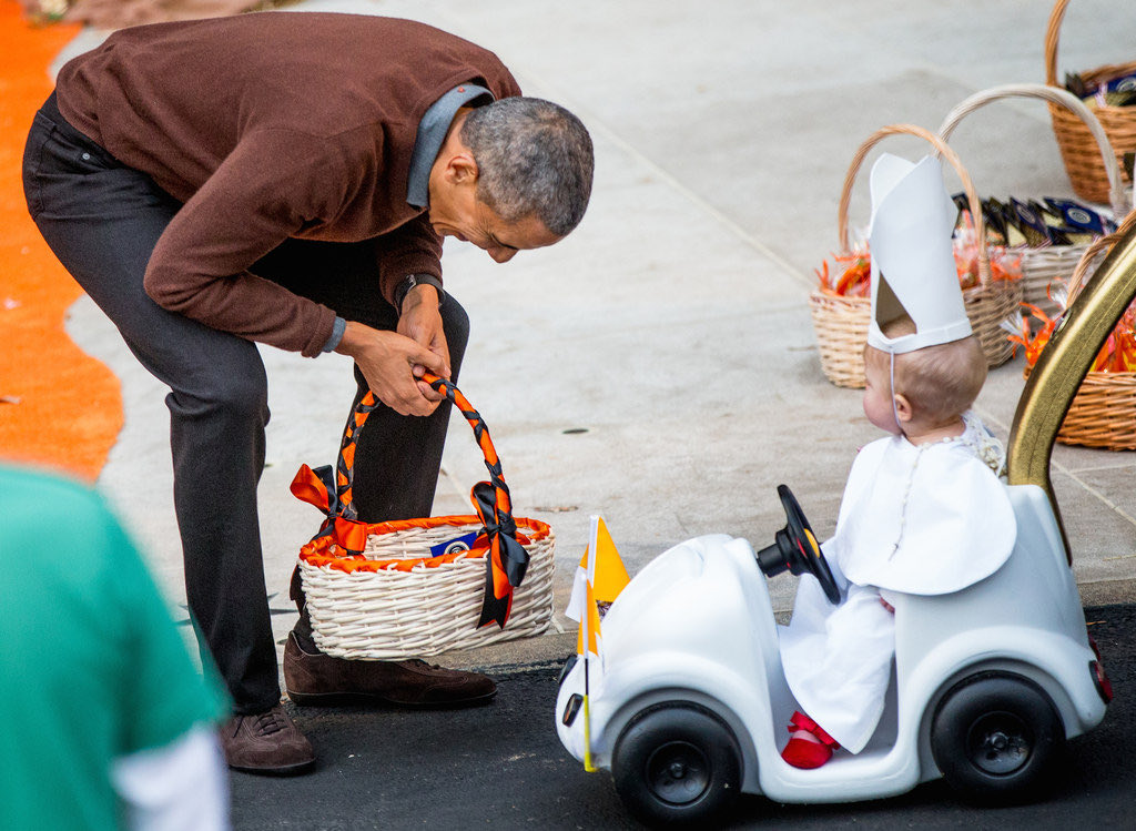 every Halloween I think about Obama absolutely losing it when he met Baby Pope